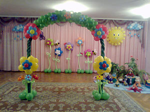 арка цветочная из шаров