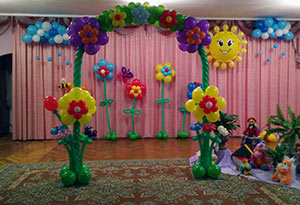 арка из шаров в детском саду
