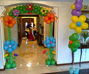 арка и цветы из шаров