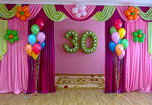 Цифра 30 из шаров